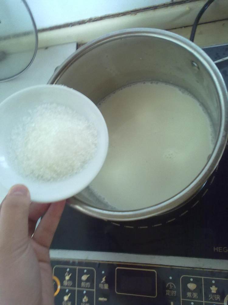 蓝莓牛奶布丁步骤3