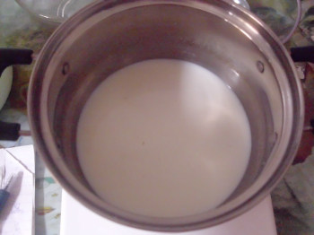 双色牛奶布丁步骤8