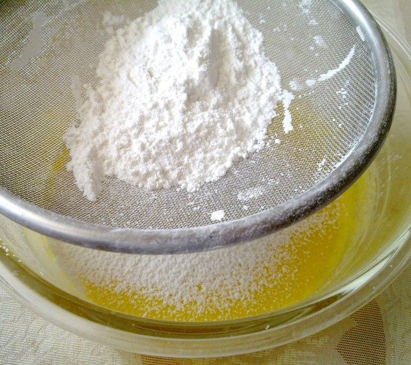 美味杏仁酸奶蛋黄挞步骤6