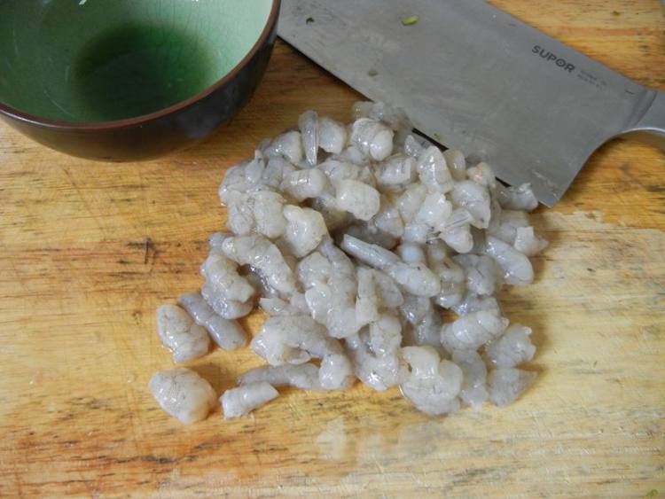 香菇虾仁豆腐羹步骤5