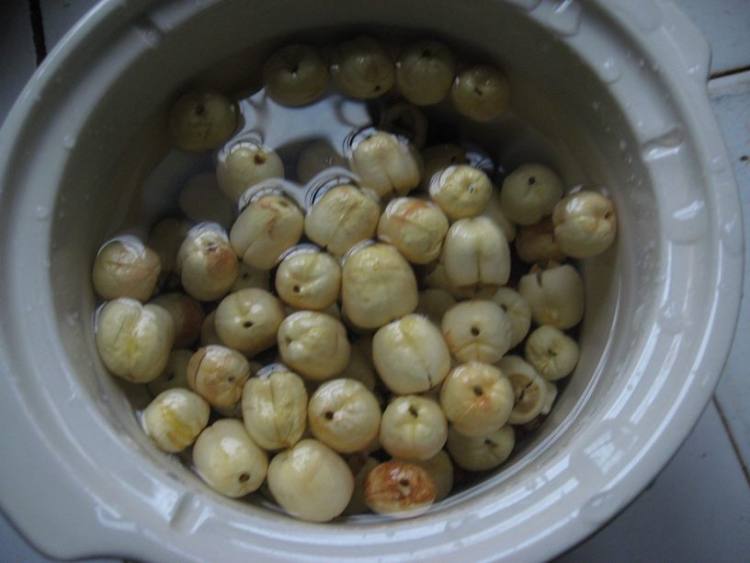 红豆莲子羹步骤3
