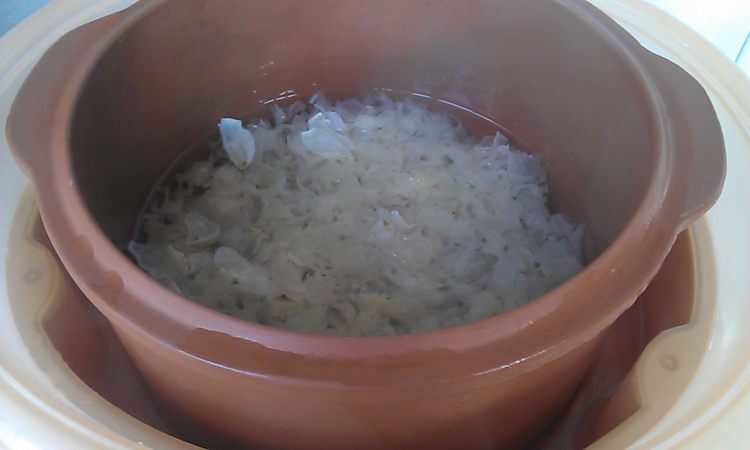 牛奶银耳羹步骤4
