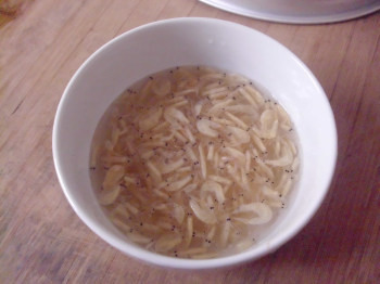 虾皮蛋羹步骤1