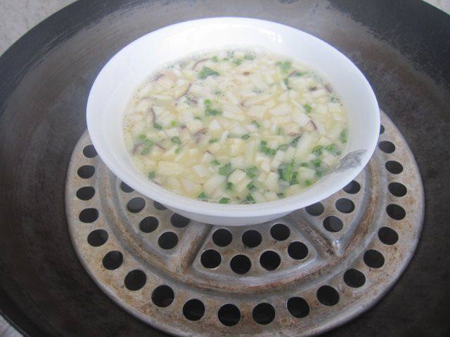 蘑菇蒸鸡蛋羹步骤6