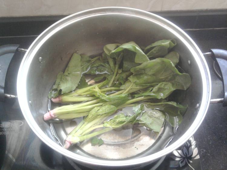 菠菜鸡蛋羹步骤2