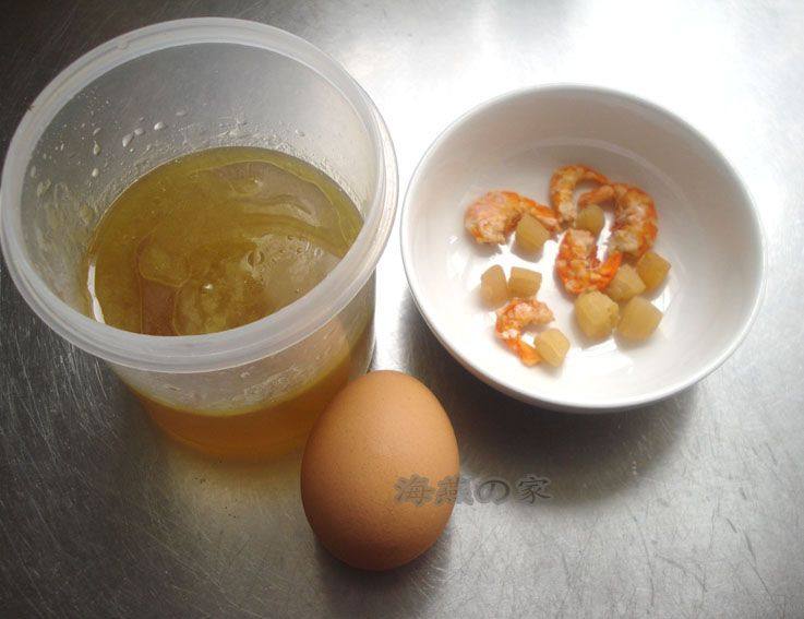 鸡汤海鲜鸡蛋羹步骤1