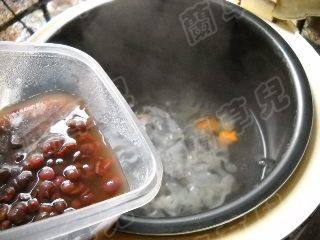 红豆南瓜银耳羹步骤7