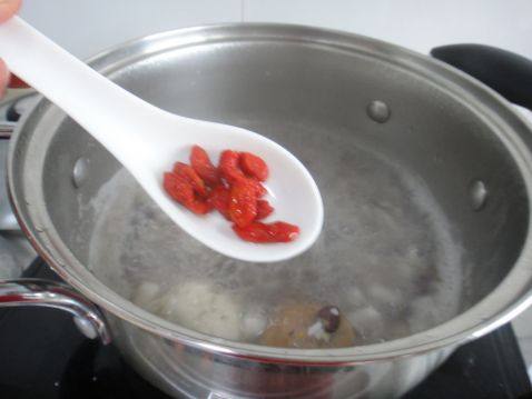雪梨蜜豆米酒羹步骤4