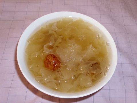 蜜枣银耳羹之电压力锅步骤5