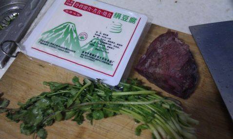 豆腐牛肉羹步骤1