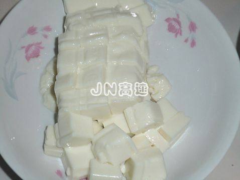 香菇胡萝卜豆腐羹步骤3