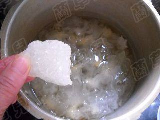木瓜南眉银耳羹步骤7