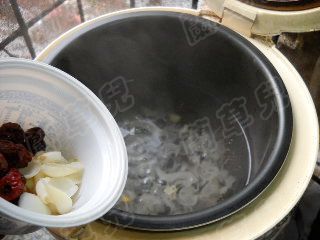 百花栆银耳羹步骤6
