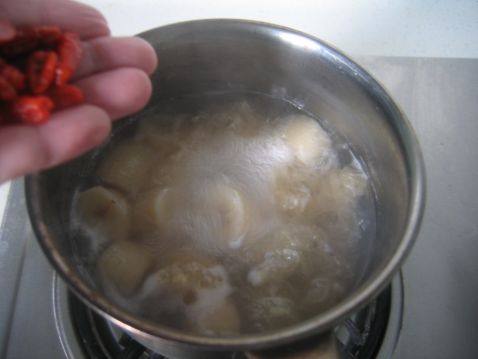 香蕉银耳羹步骤5