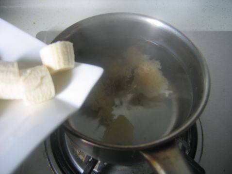 香蕉银耳羹步骤4