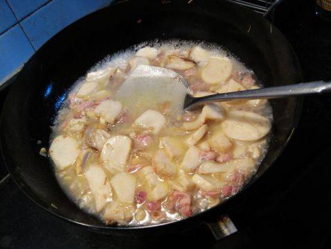 鸡腿肉菌菇羹步骤9
