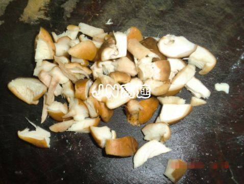 牛肉香菇豆腐羹步骤5