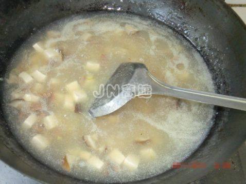 牛肉香菇豆腐羹步骤16