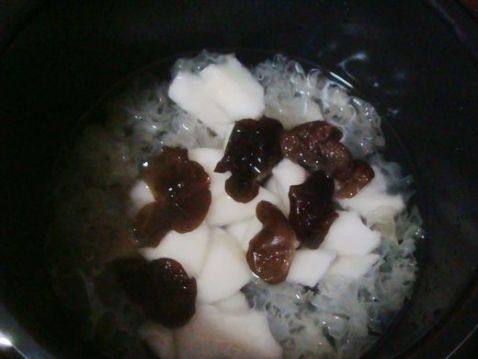 双耳雪梨羹步骤6