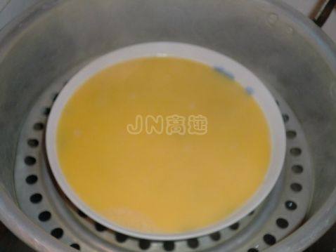 鲜虾仁鸡蛋羹步骤5