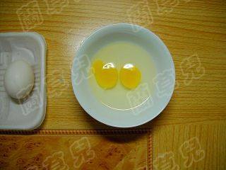 冰糖鸽蛋银耳羹步骤2