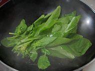 核桃菠菜羹步骤4