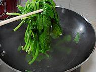 核桃菠菜羹步骤5