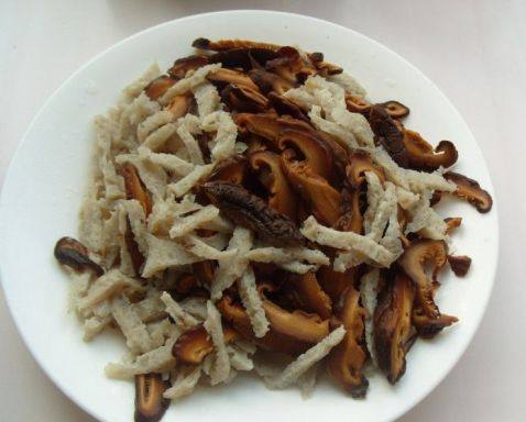 香菇鱼丸羹步骤5