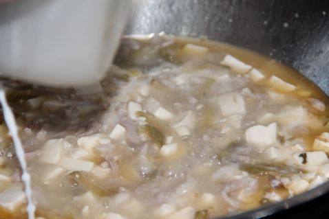 榨菜肉丝豆腐羹步骤7