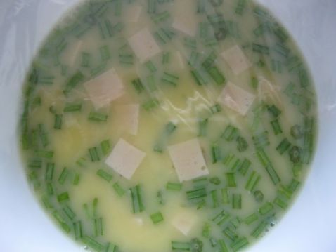 芹菜火腿鸡蛋羹步骤3