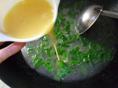 清热消暑的菊花汤羹步骤8