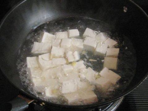 皮蛋肉丝豆腐羹步骤3
