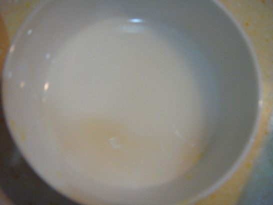 咸蛋黄叉烧豆腐羹步骤4