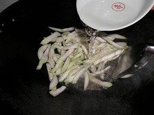 夜开花豆瓣蛋花羹 步骤3