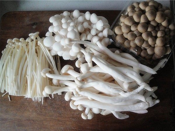 鲜菇四汇羹步骤1