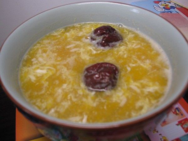 酒酿南瓜莲子蛋花羹步骤7