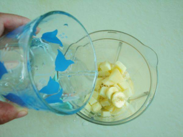 香蕉苹果汁步骤5