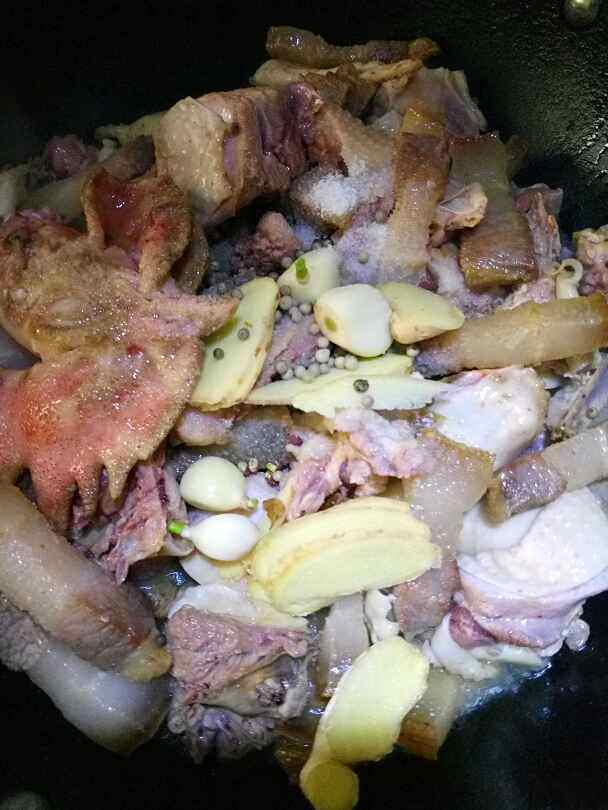 炖土鸡步骤5