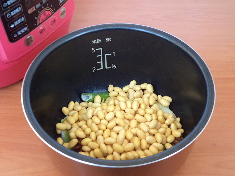 压力锅炖猪蹄步骤8