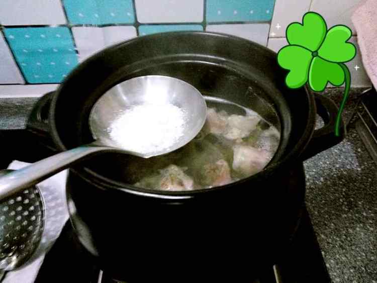 清汤羊肉山药煲步骤5