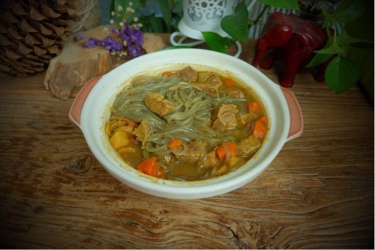 咖喱牛肉粉丝煲步骤7