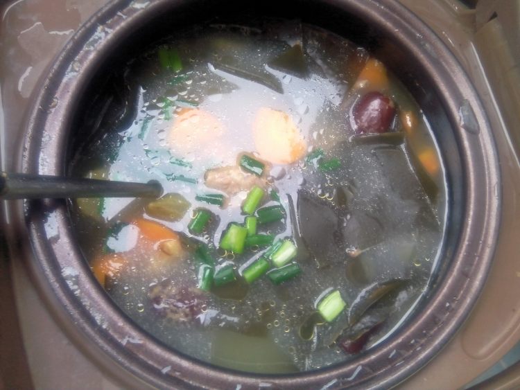 海带干排骨汤步骤9