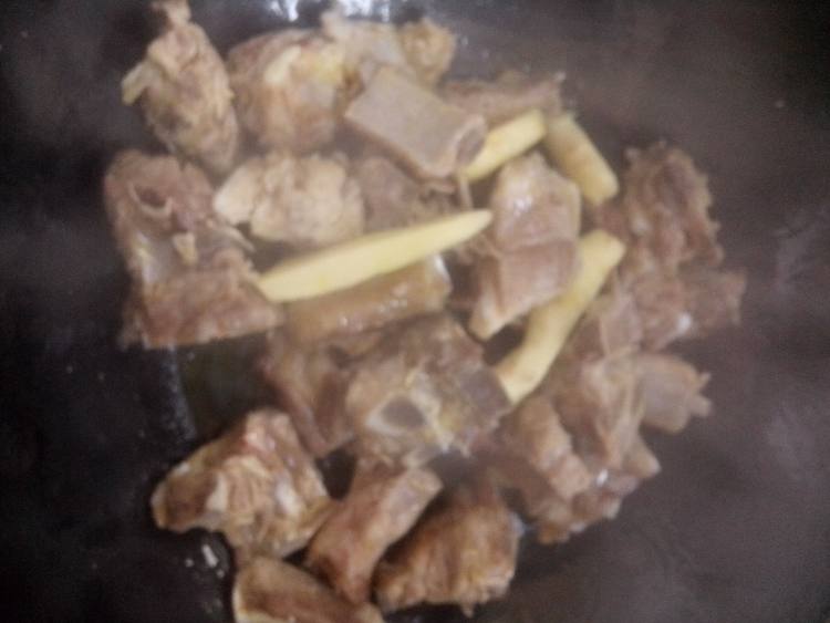排骨莴苣汤步骤4