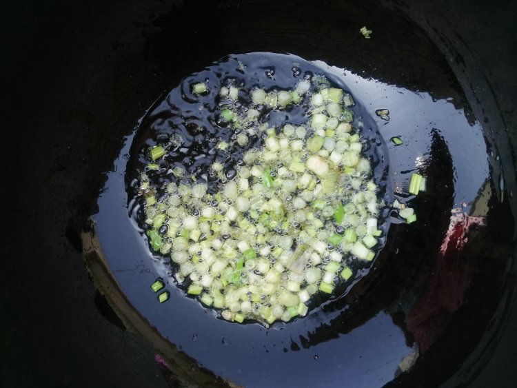 土豆炖鸡块步骤3