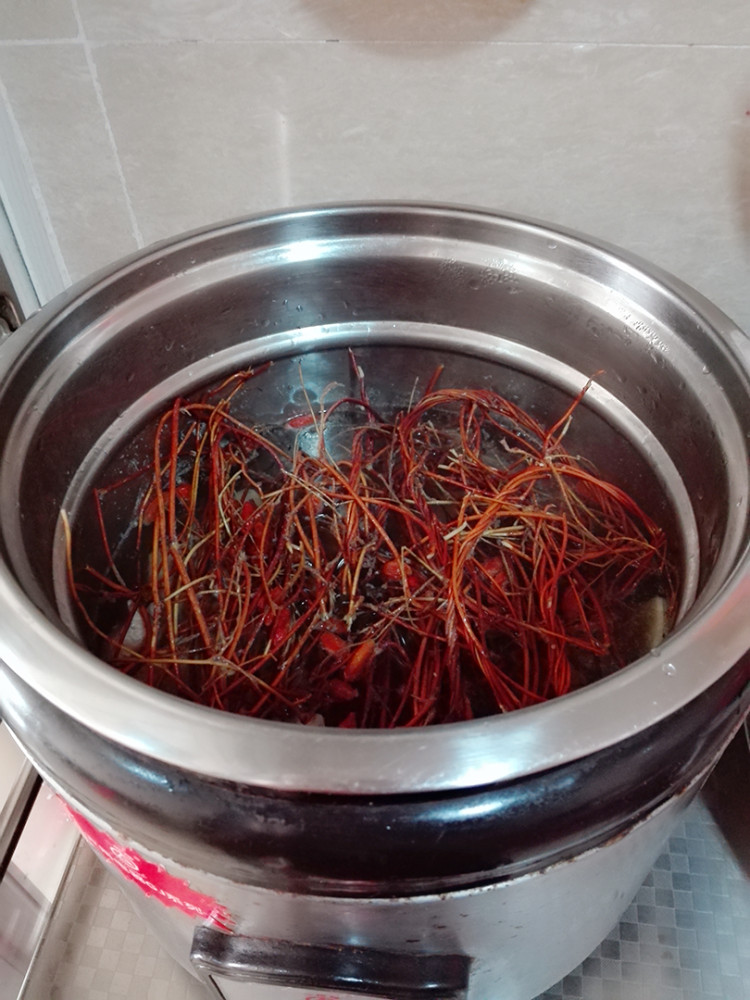 鸡骨草炖猪心汤步骤5