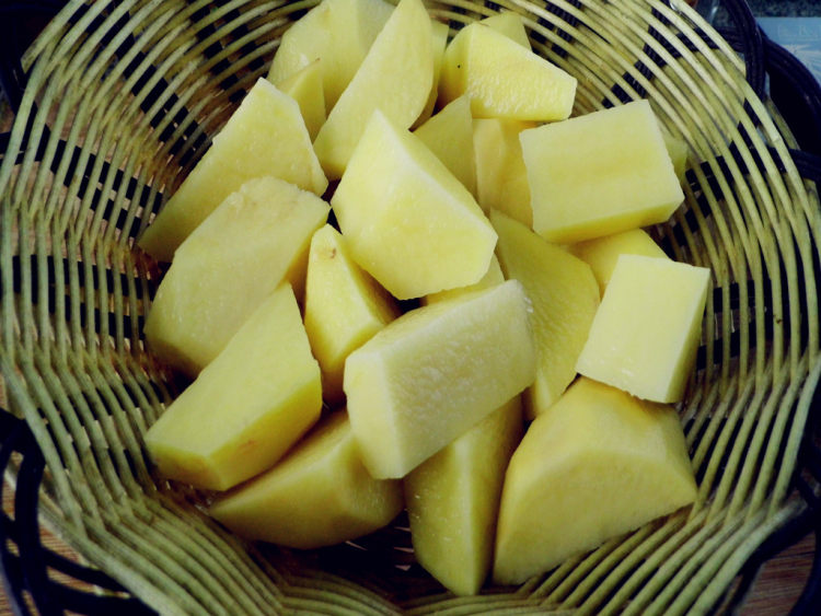 红烧土豆炖小鸡步骤4