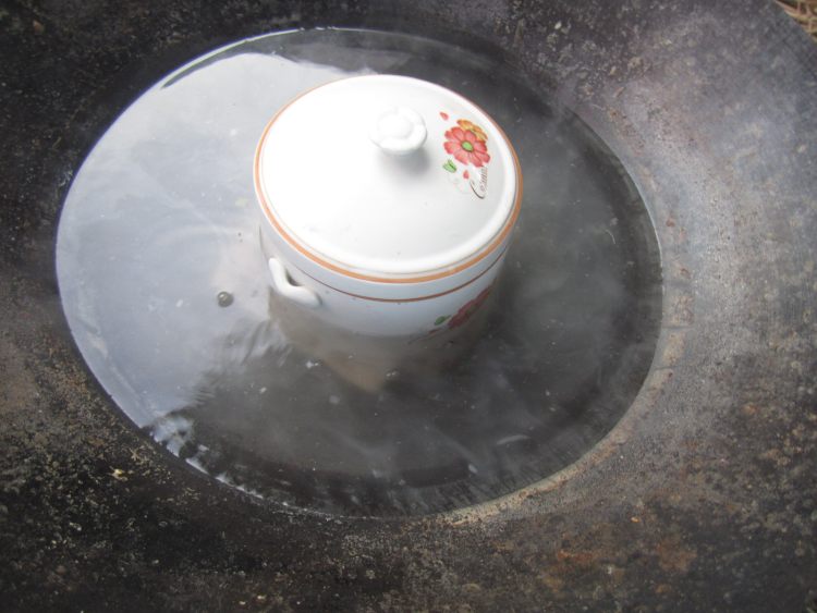 红黑蜜枣炖花胶步骤7