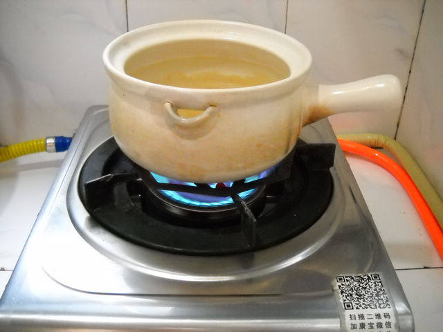 冰糖南瓜炖银耳步骤4