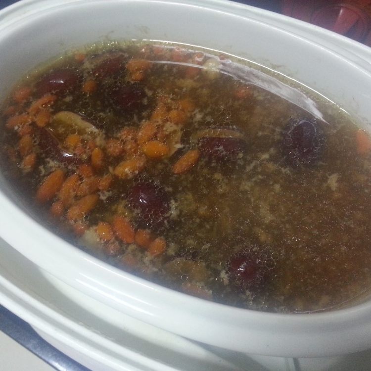 红枣阿胶炖鸡步骤9