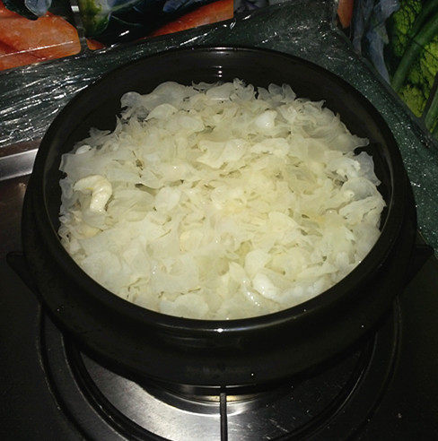 冰糖银耳炖雪梨步骤4